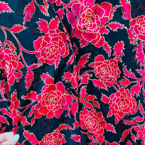 Victoria's Secret Gold Label Floral Print Popover Night Top Red/Black Sz… - Picture 5 of 8